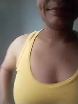 Choclaty-bitch69 from StripChat