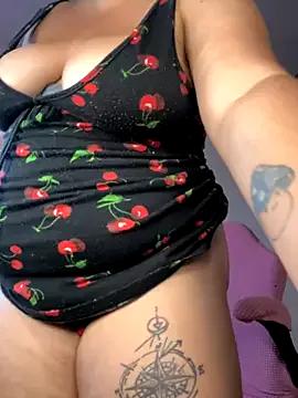 CinnamonCookiez from StripChat
