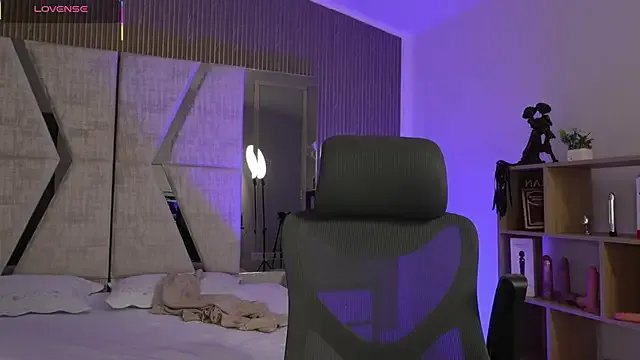 CleeoAdams_ from StripChat