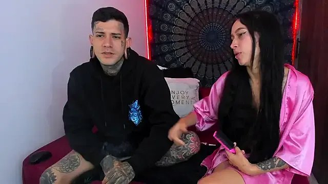 cleoo_jhonny from StripChat