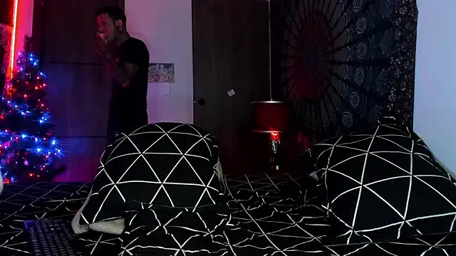 cleoo_jhonny from StripChat