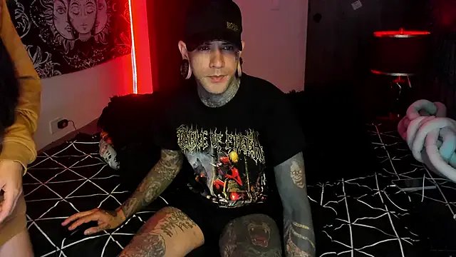 cleoo_jhonny from StripChat