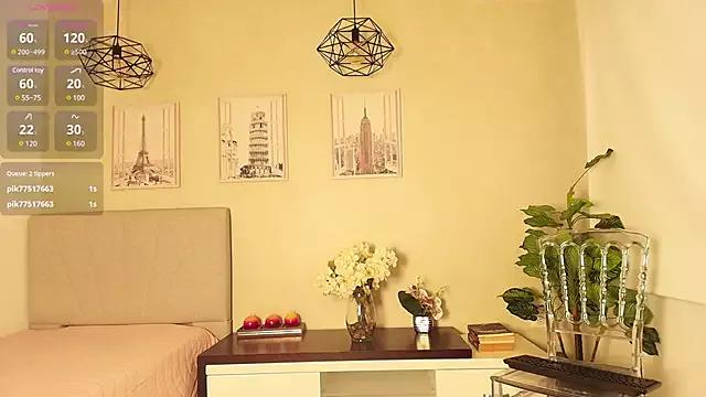 Naked Room Coral_Lise 
