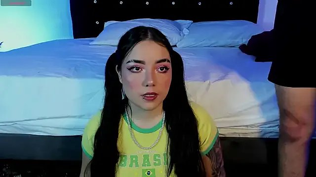 Couple_latinX from StripChat