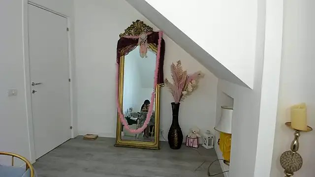 CrazyDollxx from StripChat