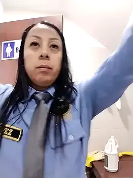 CRISTAL__11 from StripChat