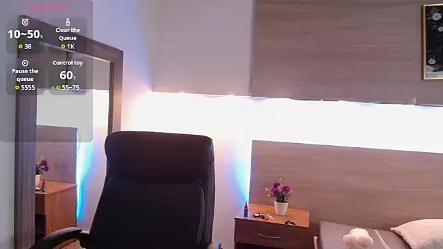Cristal_Velle from StripChat