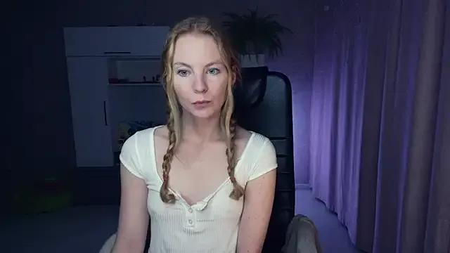 Cuddle_Cat from StripChat