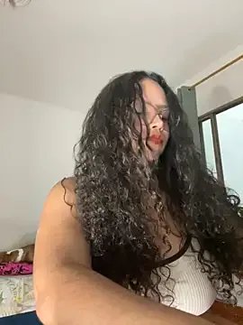 CurlyGirl_1 from StripChat