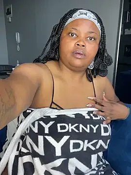 Curveysinaa from StripChat