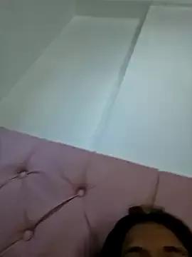 Naked Room DAELAA 