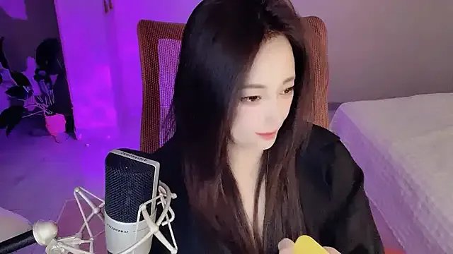 Daisy-77 from StripChat