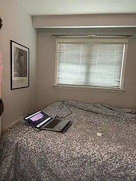 DaisyBlake from StripChat