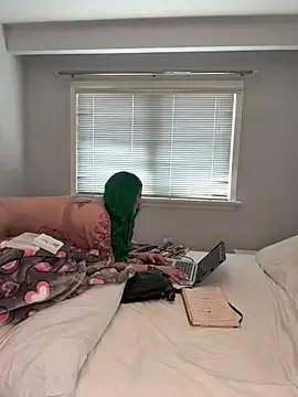 DaisyBlake from StripChat