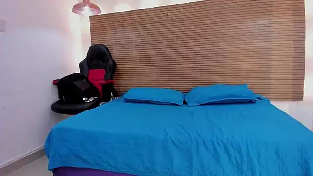 Dakkota_Fox from StripChat