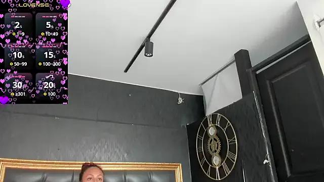 DalayMoore on StripChat 