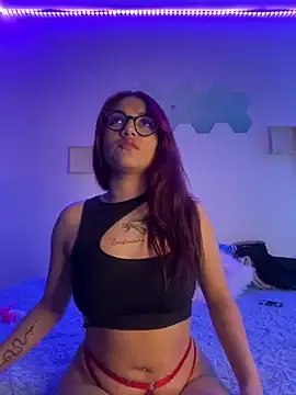 Daliila_11 from StripChat