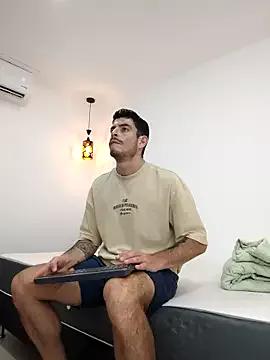 damian_bull from StripChat is Freechat