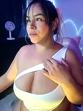 Danniela20 from StripChat