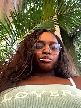 darle_volant from StripChat