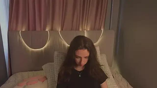 DeneenTurja from StripChat