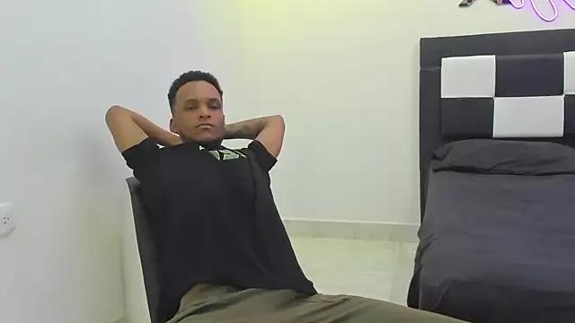 Dinasty_Moon_ from StripChat