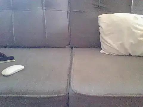 Dizzydose from StripChat