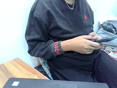 DOLL_CUTY from StripChat