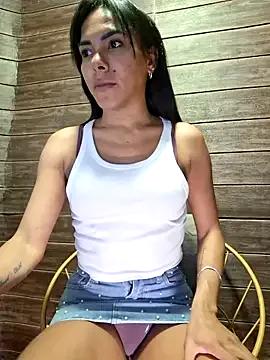 Doll_Loren from StripChat