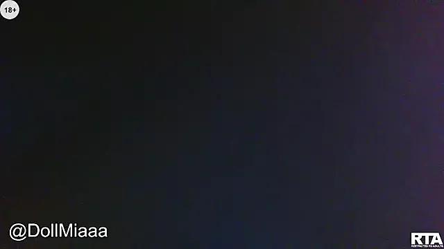 DollMiaaa from StripChat