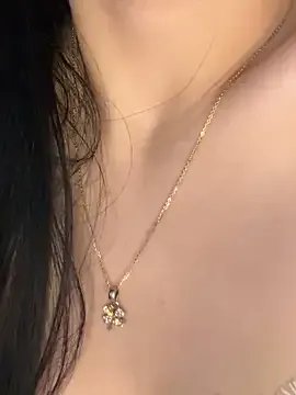 Donna11 on StripChat 