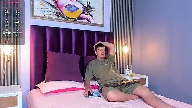 Dylan_Katte from StripChat