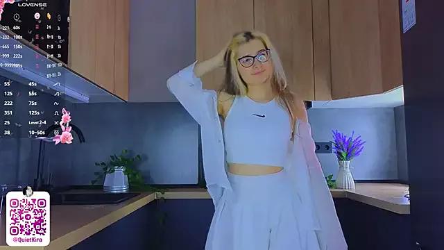 Eclissima from StripChat