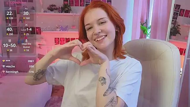 ElaraDream from StripChat is Freechat