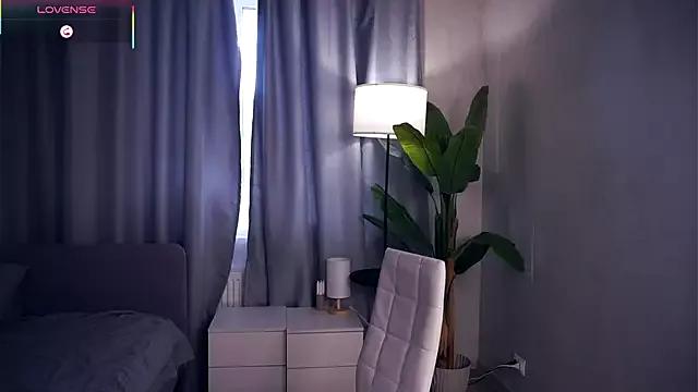 EleneBrach from StripChat