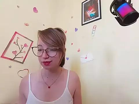 Naked Room Elise_Nyx 