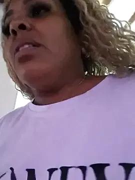 ELLA_KELLY from StripChat