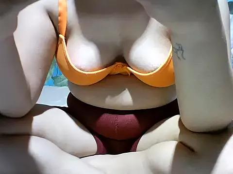 Ella_marie14 from StripChat