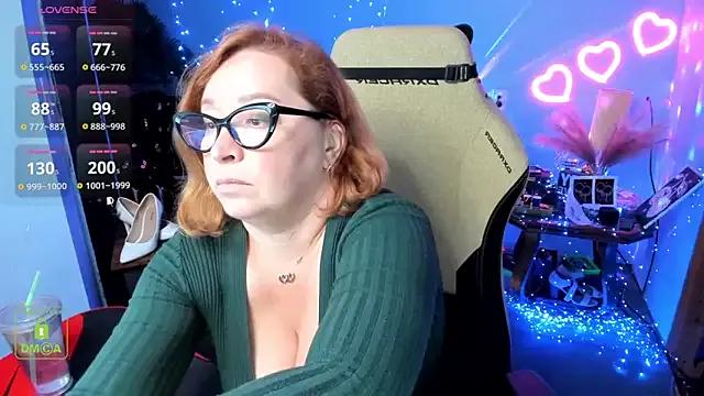 EllieFantastique from StripChat