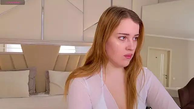 EllieGarson from StripChat