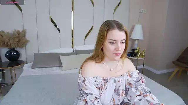 EllieGarson from StripChat