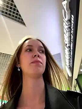 ElliRose from StripChat