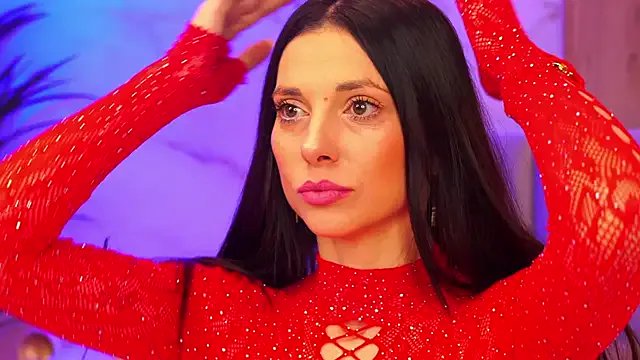 EllyLynn from StripChat