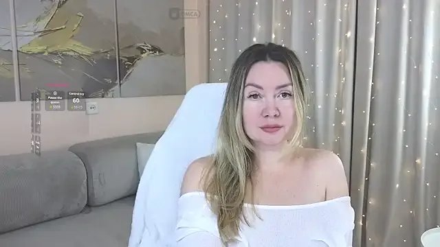 ElyaSoftTemptation from StripChat