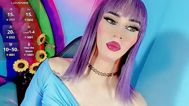 Naked Room emelly_horny_ 