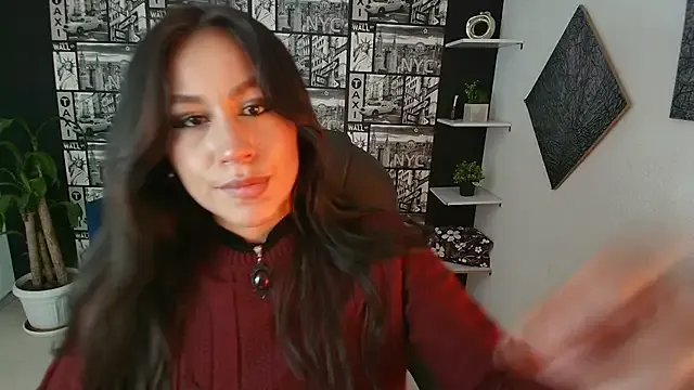 EmiGomez_ from StripChat