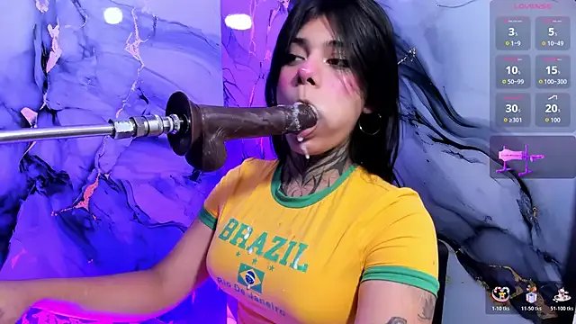 Emily_Evo from StripChat