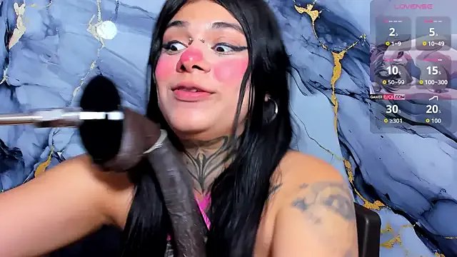 Emily_Evo from StripChat