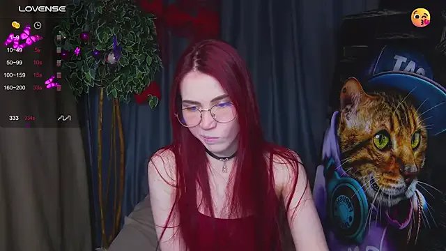 Emily_Kente from StripChat