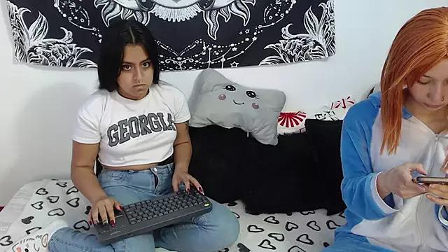 Naked Room emily_n_abby 